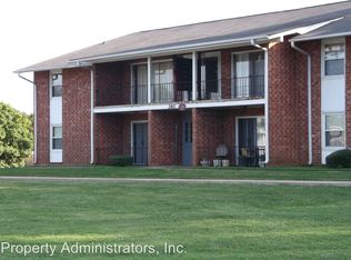 2827 N Ohenry Blvd APT D, Greensboro, NC 27405