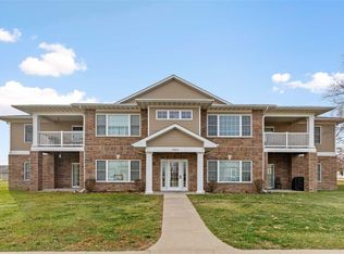 2953 Heinz Rd UNIT 2, Iowa City, IA 52240