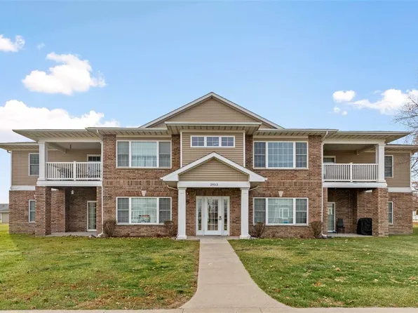 2953 Heinz Rd Unit 2, Iowa City, IA 52240