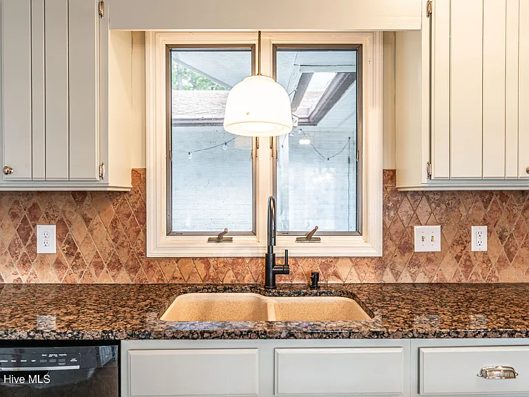 2 Sassafras Ln — Photo 12