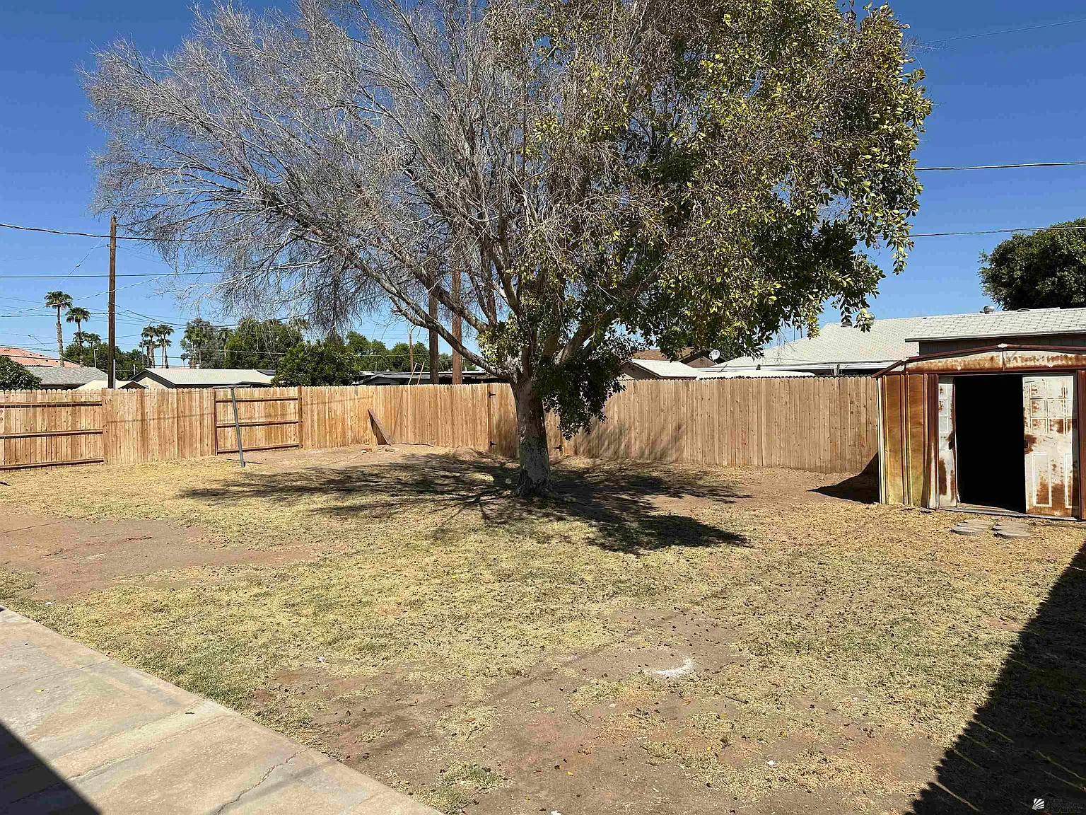 3 bed, 1.5 bath, 1064 sqft, $1,550 — Photo 2