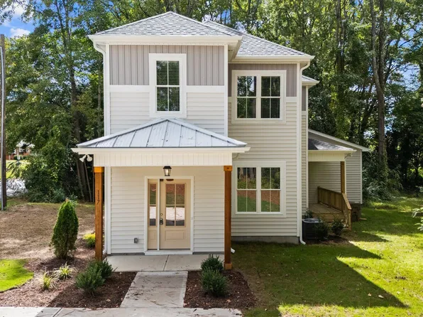 117 E Hamby St, Clayton, NC 27520