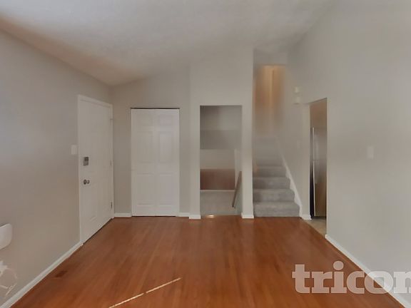 2nd image of 5920 Manor House Ln