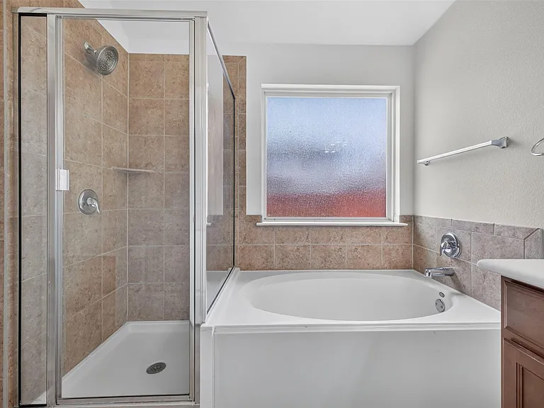 141 Vermilion Marble Trl — Photo 14