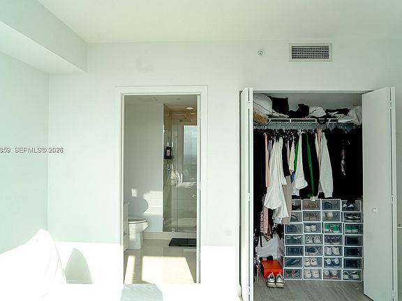 4th image of 55 SW 9th St #3607