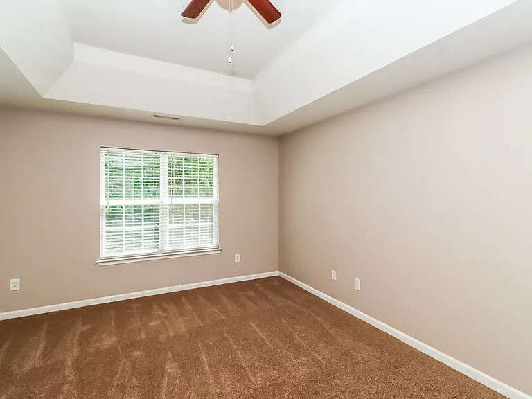 1316 Kersey Glen Ln — Photo 11