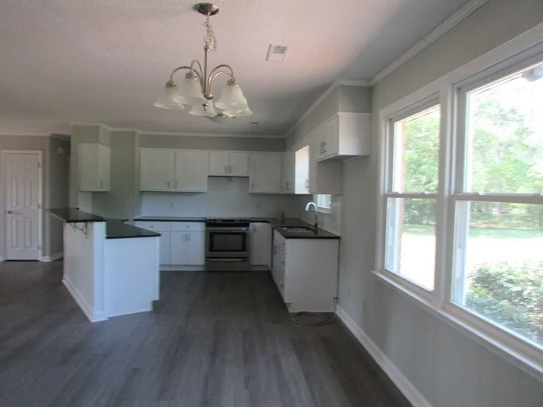 2940 Steeplechase Dr — Photo 3