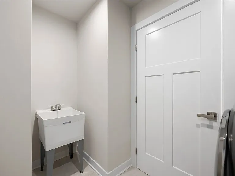 22639 Terri Ln — Photo 27