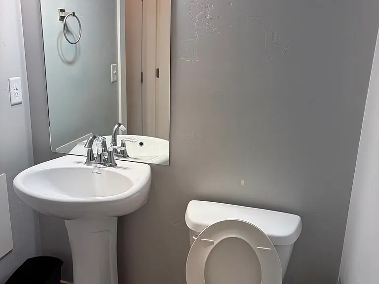2412 N 200 E — Photo 14