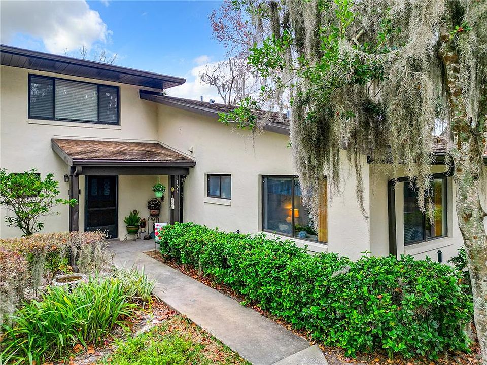 1st image of 1637 SE PARADISE CIRCLE #107