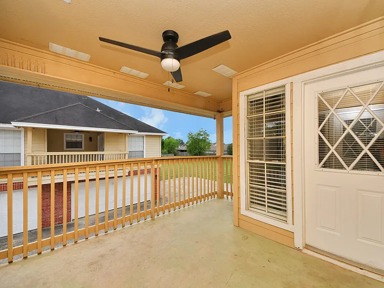 1163 Lovett St — Photo 43