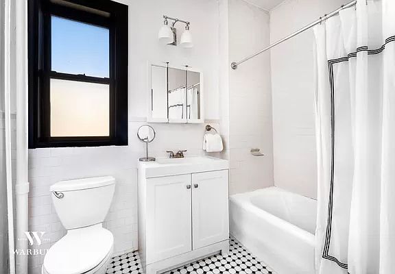 5th image of 130 E 94th St APT 9C