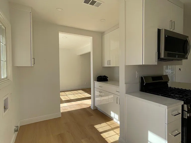 7721 Chimineas Ave — Photo 11