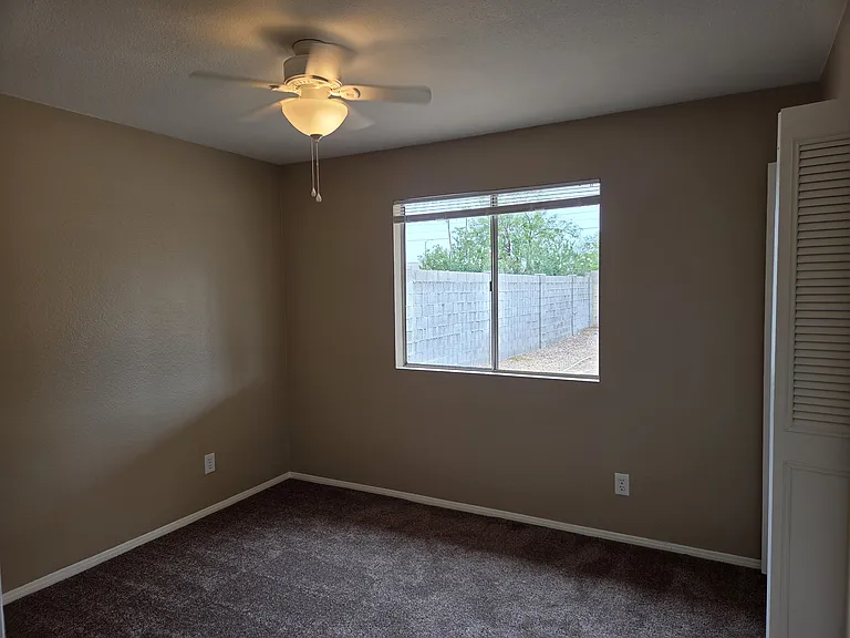 2334 W Olla Ave — Photo 11