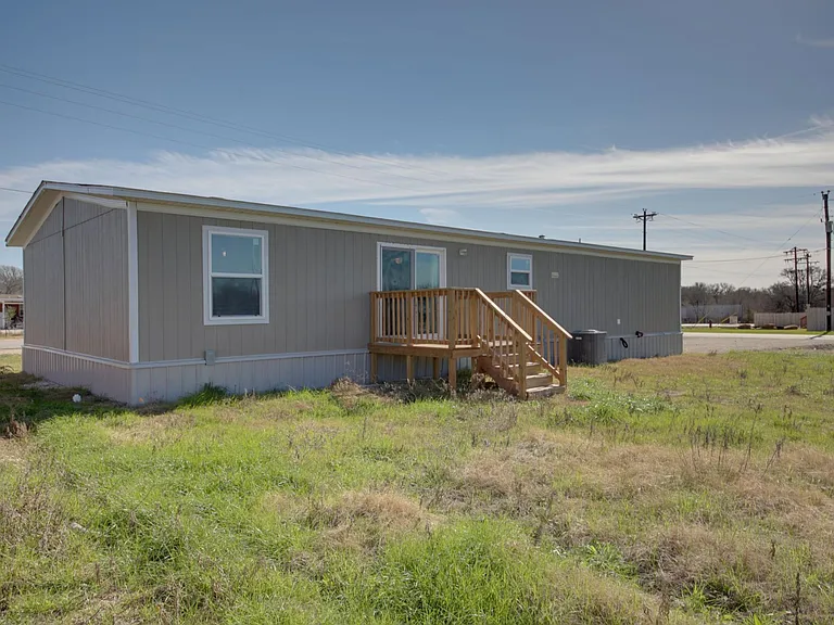 114 Las Estancias Dr — Photo 25