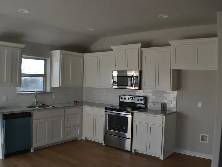 1101 Southridge Ln — Photo 2