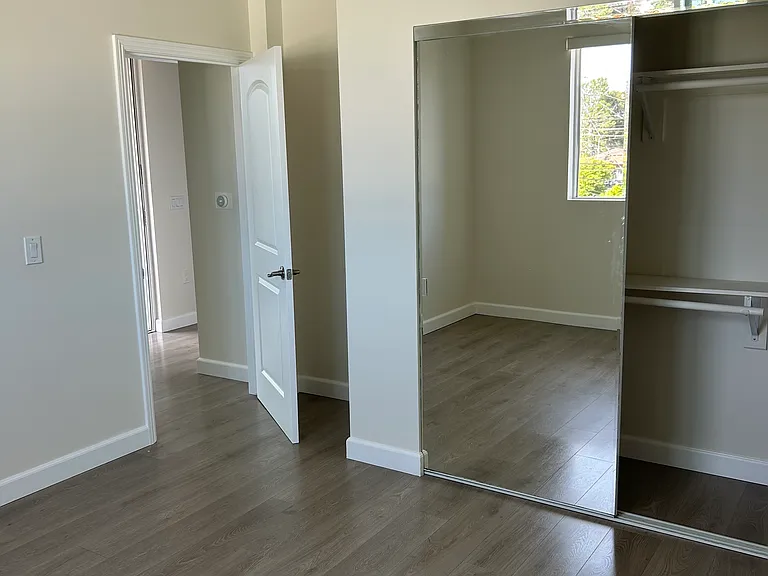 5222 Vantage Ave #312 — Photo 16