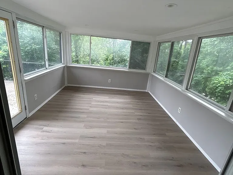 418 Wheelock Pkwy W — Photo 4