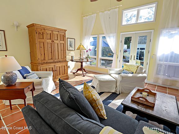 4th image of 8367 Baytree Dr