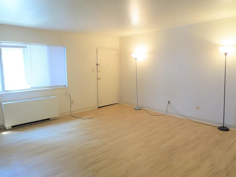 6350 Forward Ave #21 — Photo 25