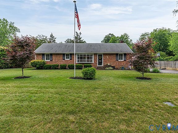 2nd image of 10511 Gotham Rd