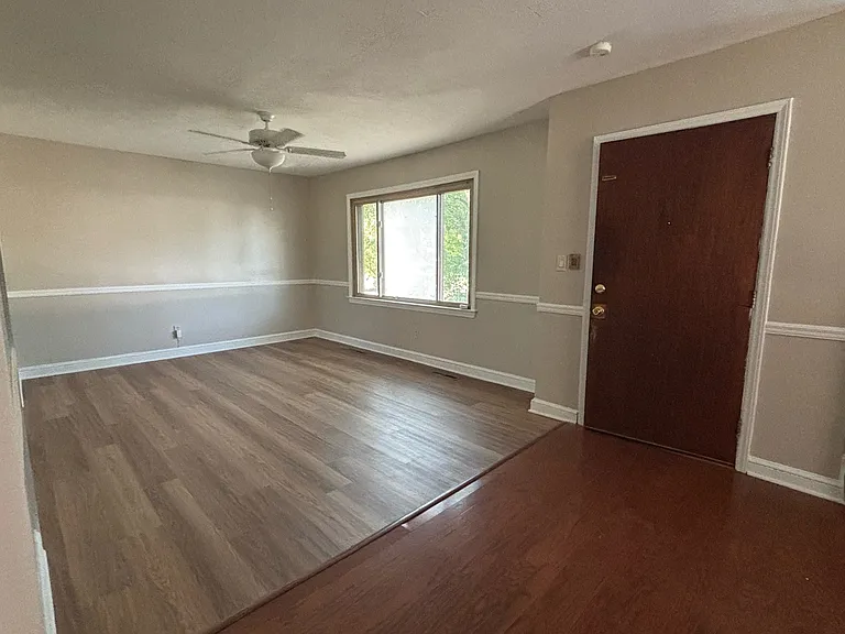 4937 Walnut Dr — Photo 5