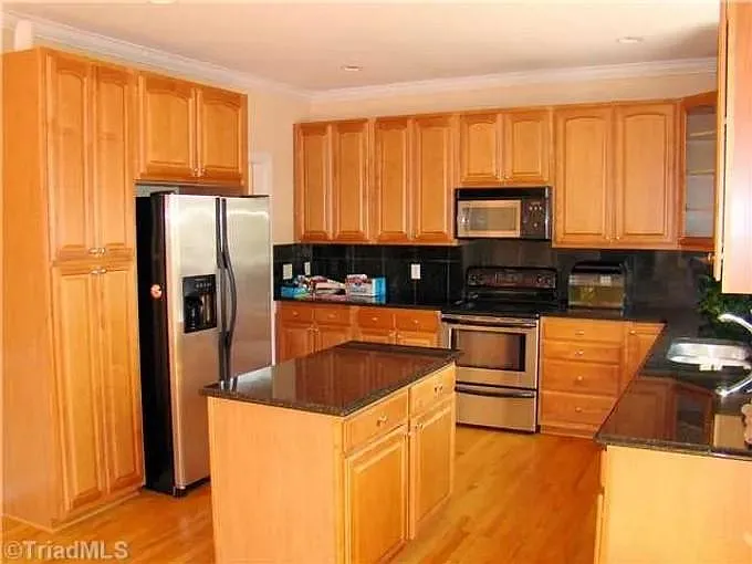 3410 Willow Wind Dr — Photo 6