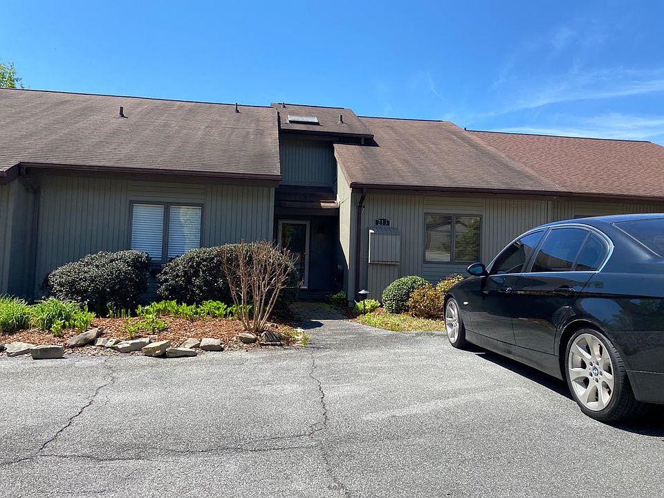 1st image of 213 Willowbend Ln
