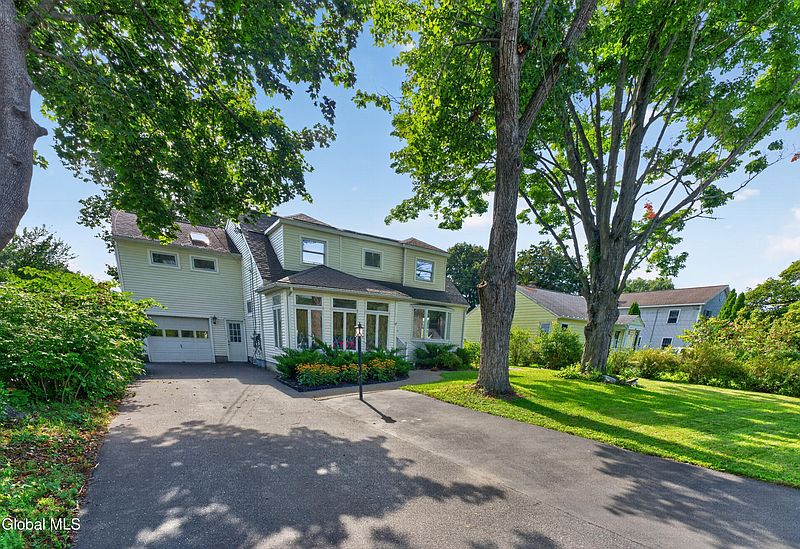 3rd image of 9 Nielsen Road