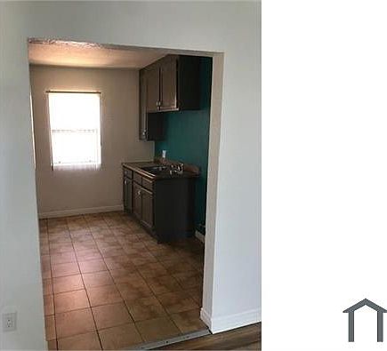 4th image of 1150 W 88th St #4