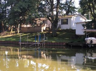 35 Sunset Dr, Neoga, IL 62447
