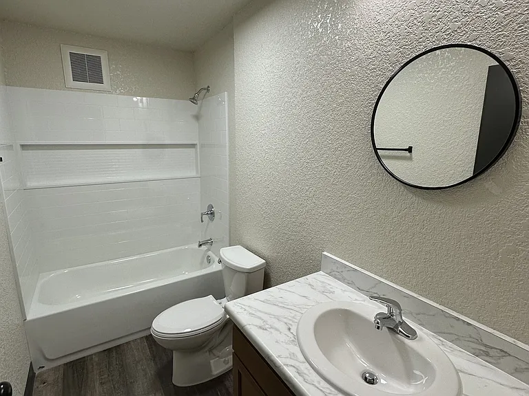 1011 N 2nd St — Photo 11