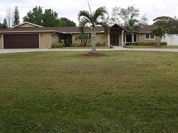 3rd image of 671 Percheron Cir