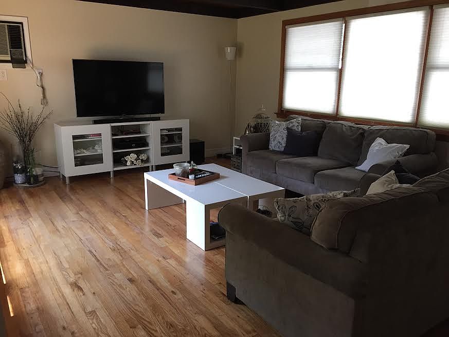 2nd image of 203 Addison Pl