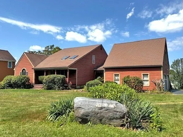 29 Highland View Dr, Sutton, MA 01590