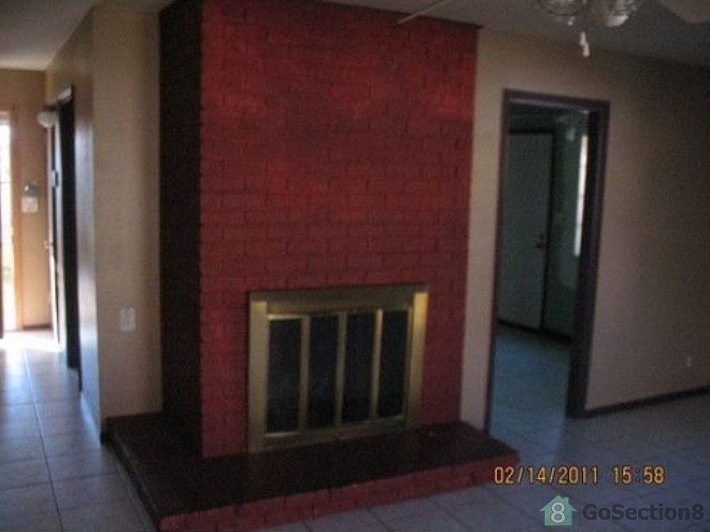 2nd image of 44744 2nd St E
