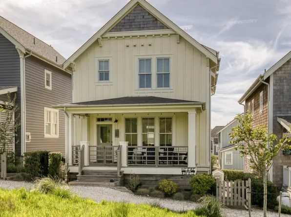 50 Flash Lane, Pacific Beach, WA 98571