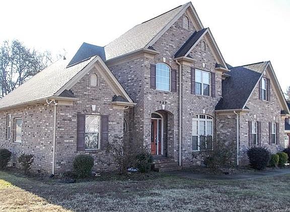 3rd image of 985 Plantation Trl