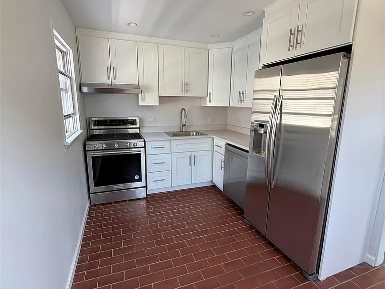 59 Wood St #1 — Photo 2