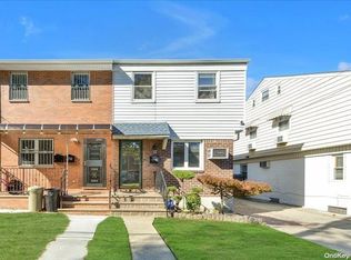 5730 156th St, Flushing, NY 11355