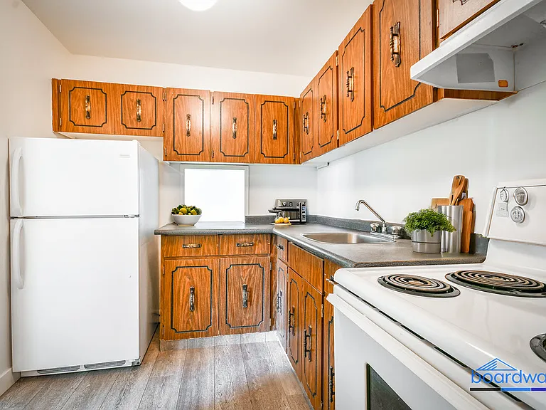 41 Munroe Pl — Photo 11