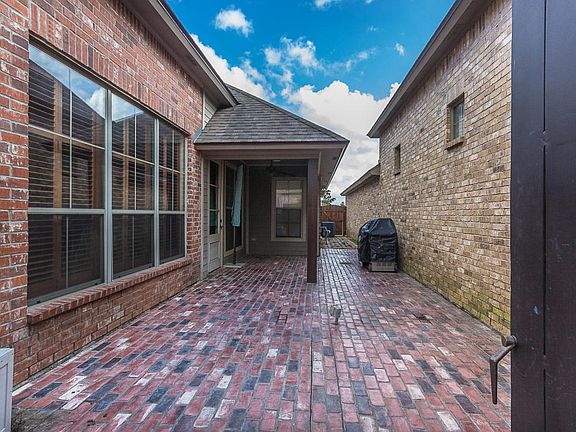 3rd image of 103 Warmstone Bridge Dr
