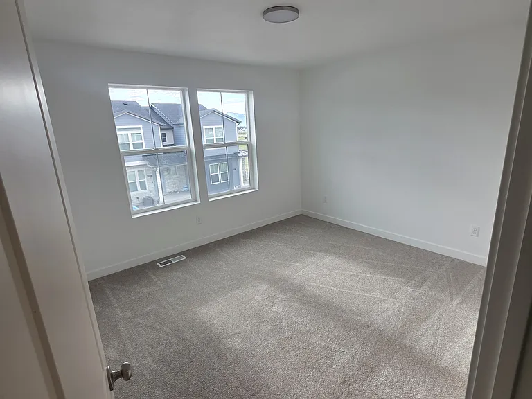 1830 N 3530 W — Photo 10