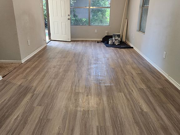 5th image of 245 Nelson Ave #1