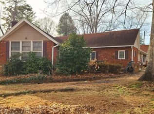 7400 Olin Rd, Pfafftown, NC 27040