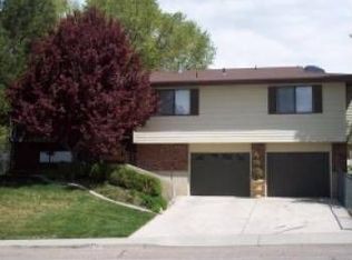 695 Mohawk Ave, Pleasant Grove, UT 84062