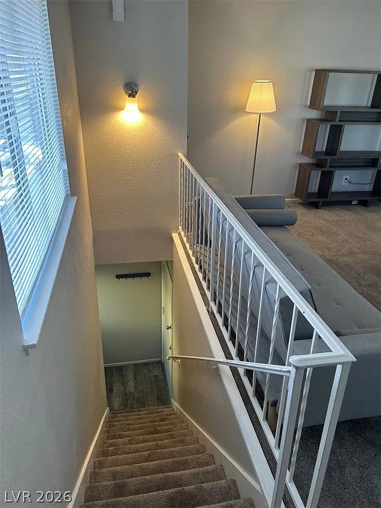 1 bed, 1.0 bath, 792 sqft, $1,350 — Photo 3