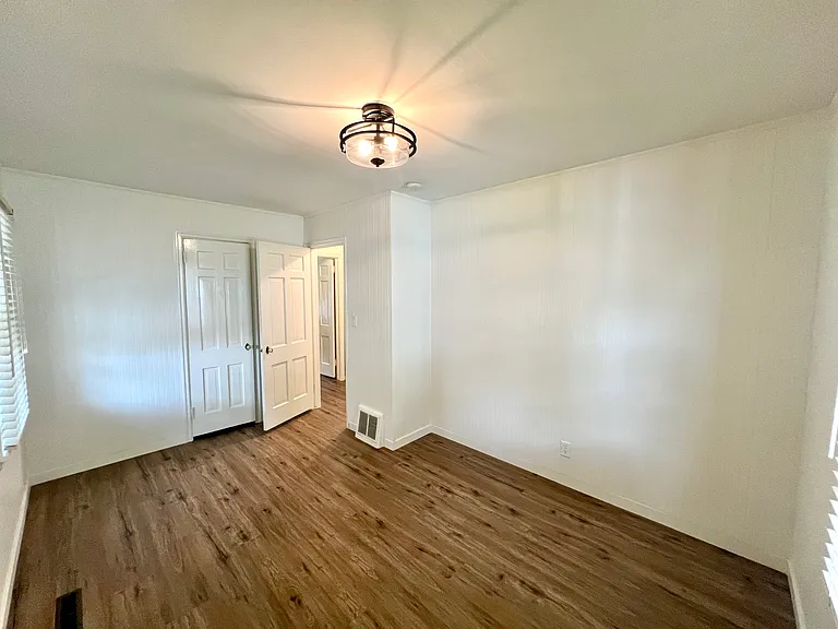 126 Minnesota St — Photo 14