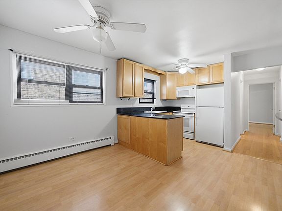 3rd image of 503 Sheridan Rd #3B