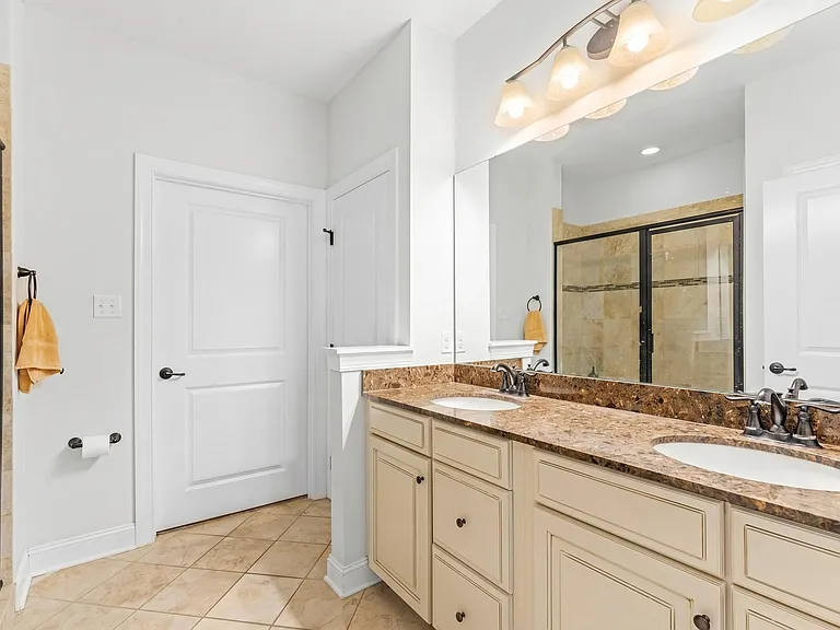 433 Fairmont Dr — Photo 19